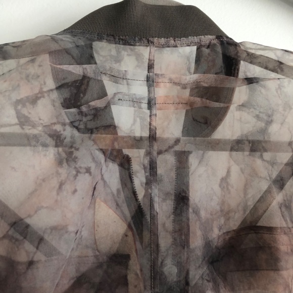 ♡ Sheer Jacket with zipper drawstring details - Picture 14 of 17